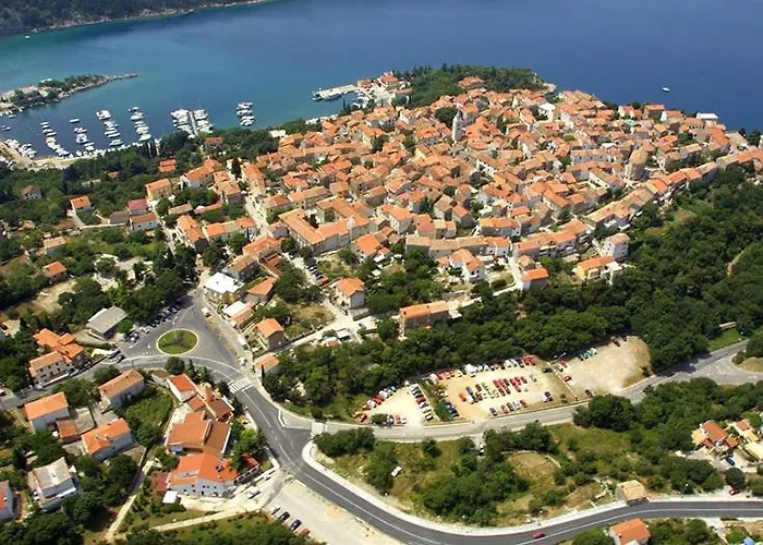 Lorna&igor Zuvic Apartment Omišalj